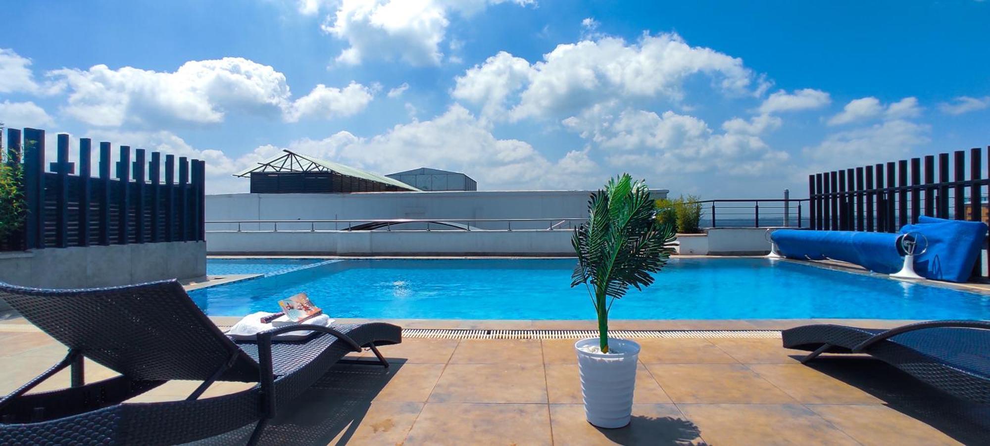 Dukes Suites Nairobi Ngoại thất bức ảnh
